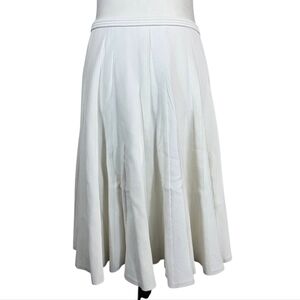 Diane von Furstenburg knit flare knee legnth skirt